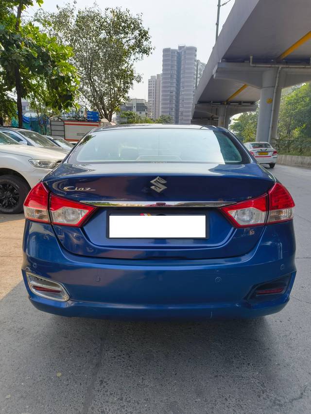 https://images10.gaadi.com/usedcar_image/4205864/original/processed_998314a99c0003c2ee19c3247ea12578.jpg?imwidth=6402