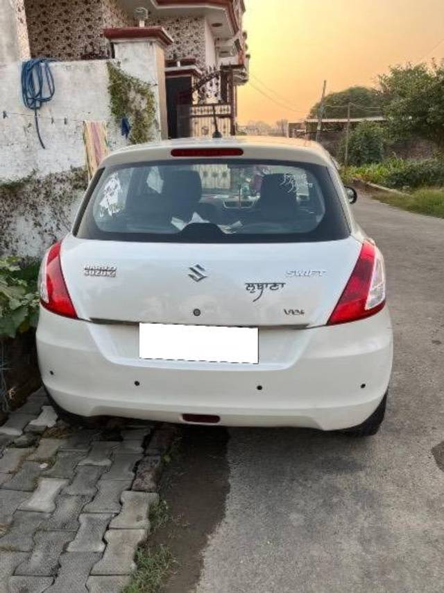 https://images10.gaadi.com/usedcar_image/4205879/original/processed_ac65c26d-9b4f-4441-be24-5e952de2a86e.jpeg?imwidth=6401