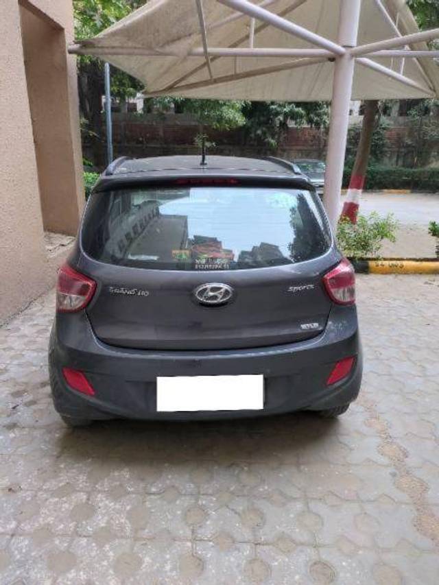 https://images10.gaadi.com/usedcar_image/4206004/original/373ea15ea53cf0e16dbee4f401dfcaec.jpg?imwidth=6401