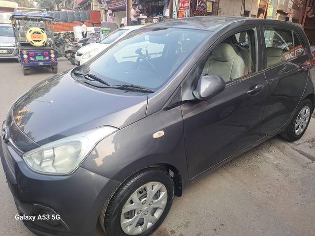 https://images10.gaadi.com/usedcar_image/4206070/original/processed_49fbec54f7836925c466e63b39bbe56b.jpg?imwidth=6402