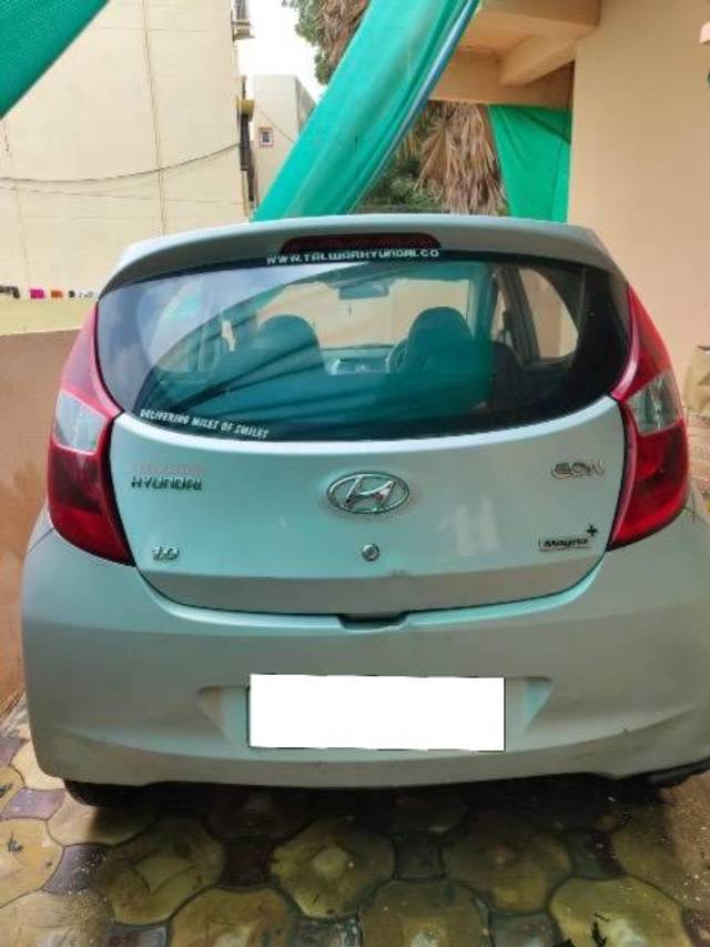 https://images10.gaadi.com/usedcar_image/4206115/original/processed_797d7b68-8d50-4440-885f-4c99cfba66df.jpeg?imwidth=6401