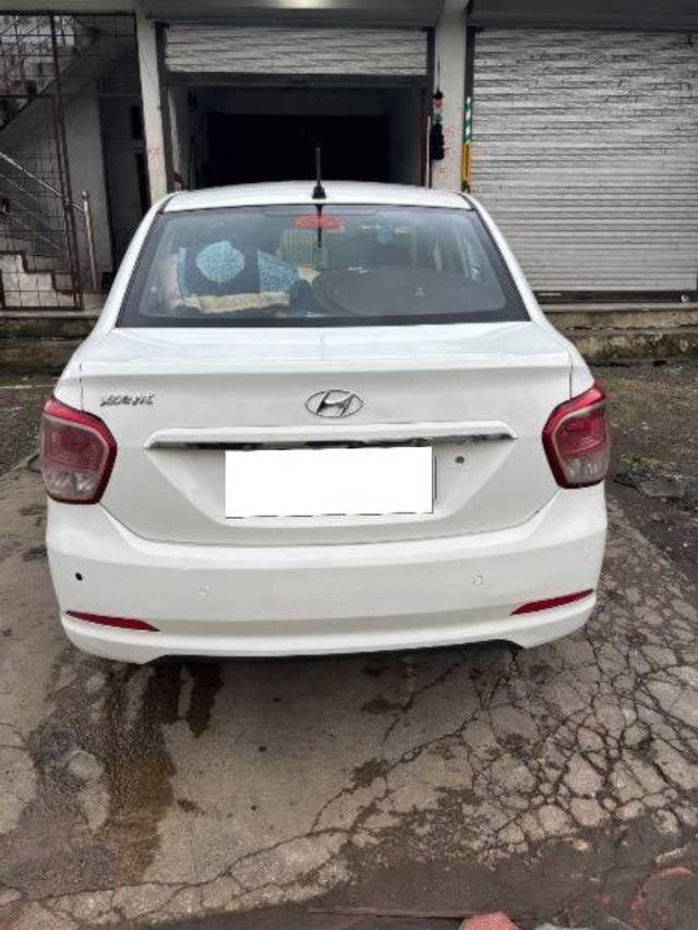 https://images10.gaadi.com/usedcar_image/4206151/original/processed_68f684a5-d36a-4796-b614-9a06c79288f8.jpeg?imwidth=6401