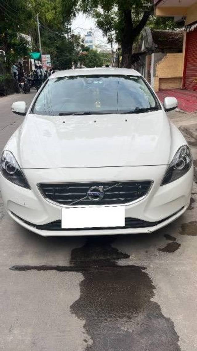 https://images10.gaadi.com/usedcar_image/4206258/original/processed_3aea59c2-7472-4449-a406-16c1adec03f7.jpeg?imwidth=6400