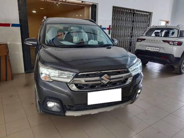 https://images10.gaadi.com/usedcar_image/4206325/original/processed_9c10debd-4af7-403c-b450-f0a350149b7e.jpg?imwidth=6400