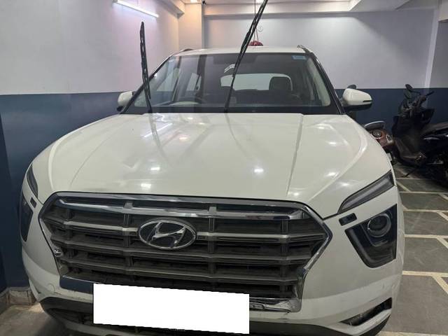 https://images10.gaadi.com/usedcar_image/4206430/original/processed_87d854ad-d819-46f6-af0a-d0cbefb10d8b.jpg?imwidth=6402