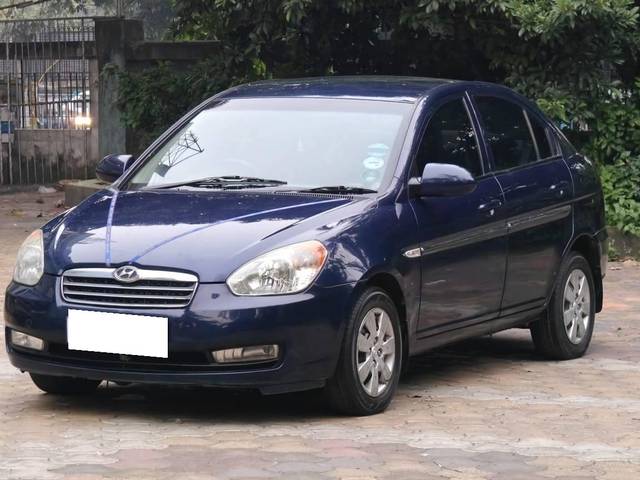 https://images10.gaadi.com/usedcar_image/4206502/original/processed_b482f88044ce2611d5069fa4faef671e.jpg?imwidth=6402