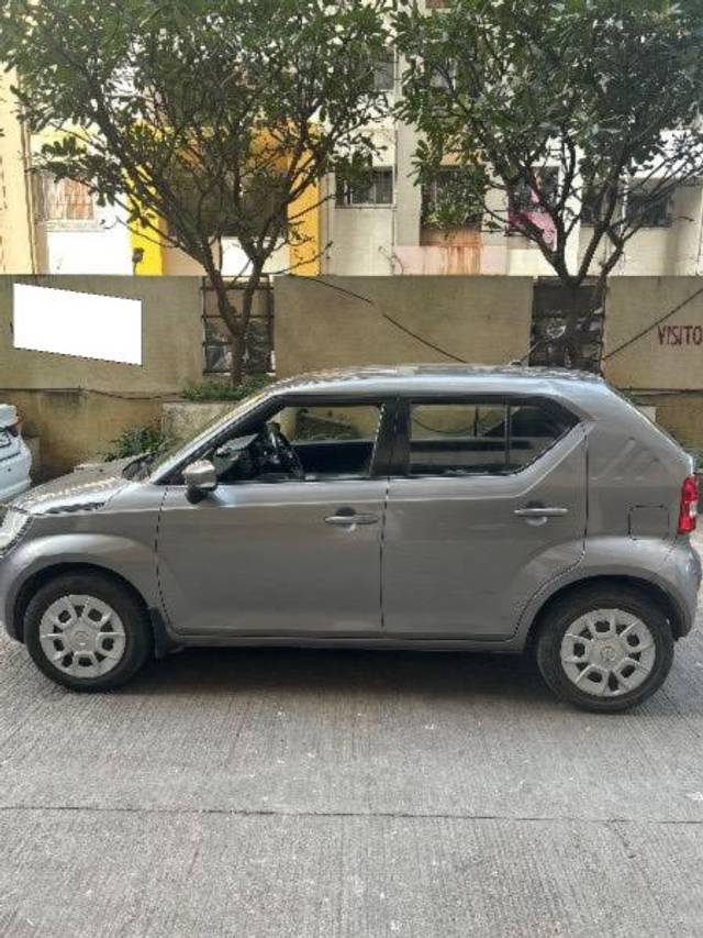 https://images10.gaadi.com/usedcar_image/4206508/original/processed_27f5aa60-0731-41c0-86d4-9e6ef96d53e7.jpg?imwidth=6402