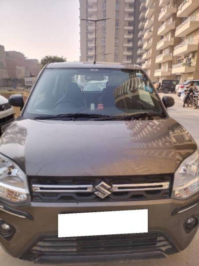 https://images10.gaadi.com/usedcar_image/4206663/original/d1b30bc41fbf4991640b49e3eb8c0b05.jpg?imwidth=6400