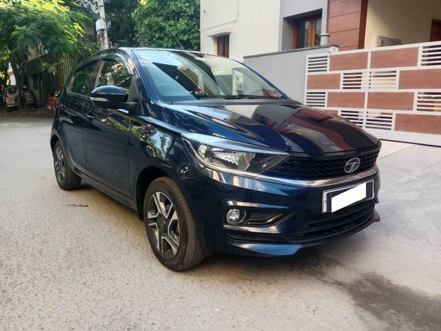 https://images10.gaadi.com/usedcar_image/4206703/original/processed_2ba616988fd712fd5daf638876e25961.jpg?imwidth=6400