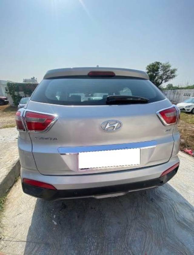 https://images10.gaadi.com/usedcar_image/4206717/original/processed_8bb82ac0-c306-48ca-905e-a0b42f465a2a.jpeg?imwidth=6401