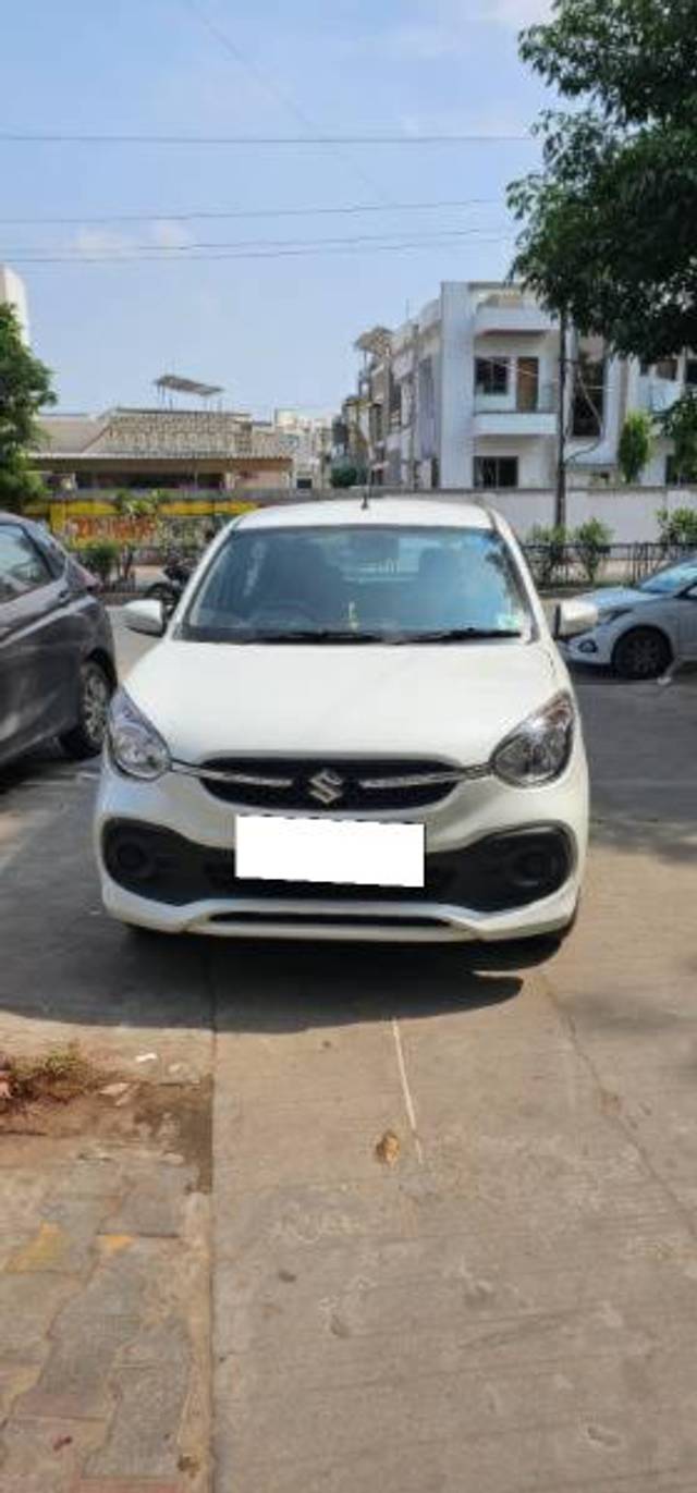 https://images10.gaadi.com/usedcar_image/4206774/original/processed_d762a6c3-f3ca-4735-91af-1127893f5eb9.jpg?imwidth=6402