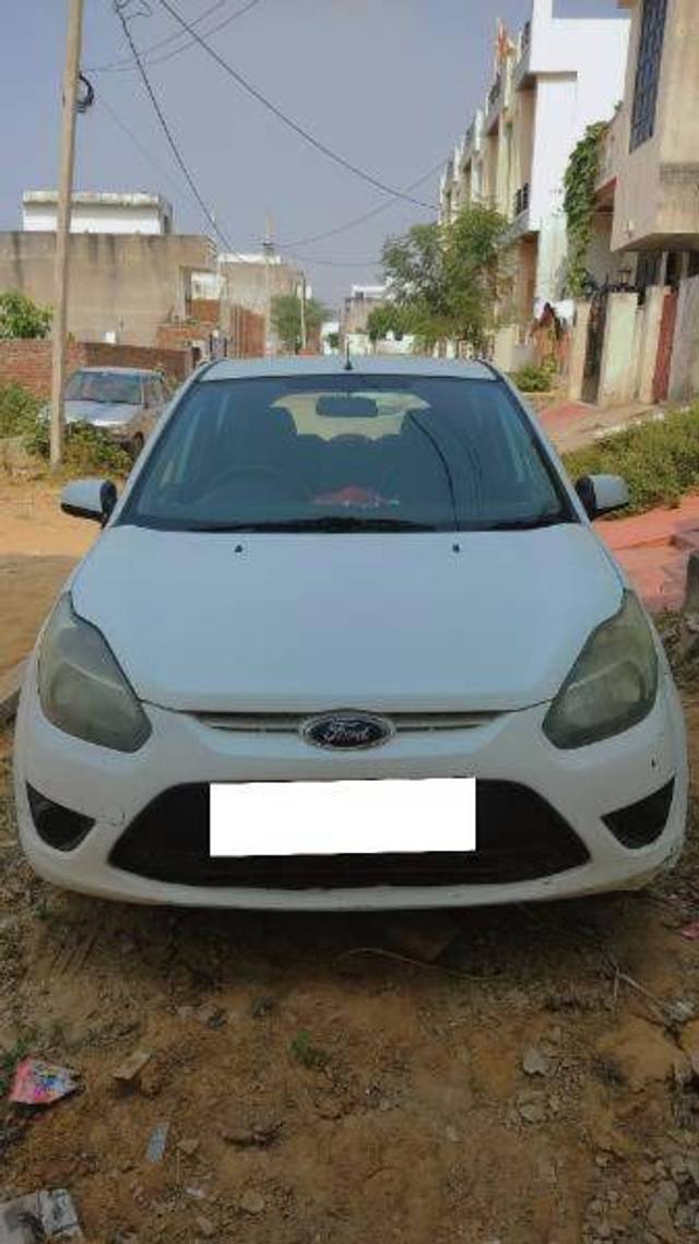 https://images10.gaadi.com/usedcar_image/4206809/original/812a42cc60fba2444e3fc6c1b28d4d71.jpg?imwidth=6400