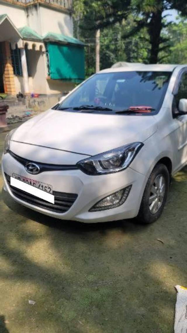 https://images10.gaadi.com/usedcar_image/4206832/original/processed_c7f13072-e3ab-4d4a-b8d0-33b966925345.jpg?imwidth=6401