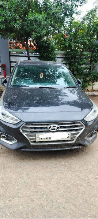 Hyundai Verna 2017-2020 Hyundai Verna VTVT 1.6 SX