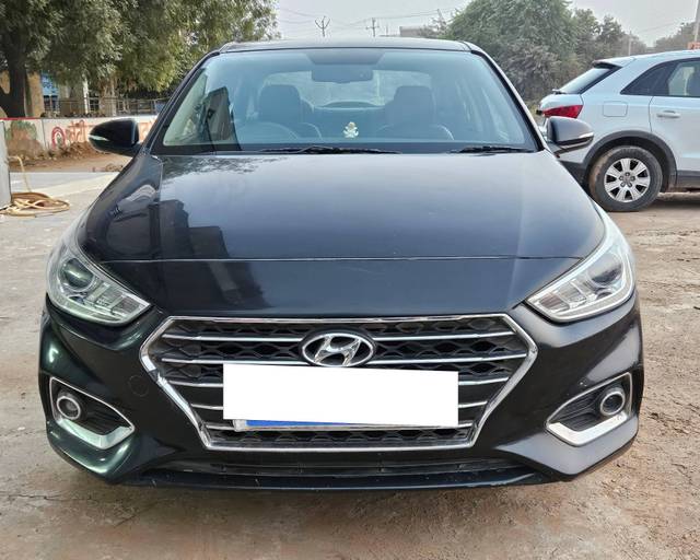 https://images10.gaadi.com/usedcar_image/4206894/original/processed_3506174c9d2a6310e26fae93740fe019.jpg?imwidth=6400