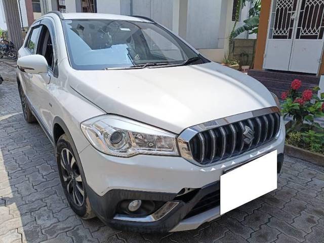 https://images10.gaadi.com/usedcar_image/4206945/original/processed_7a1bf899-8719-4b40-b8c5-a99f3d00f938.jpg?imwidth=6400