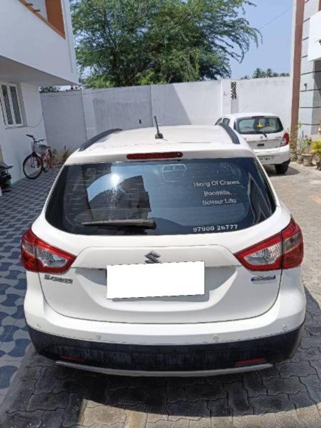 https://images10.gaadi.com/usedcar_image/4206945/original/processed_9e78983c-67d1-4acc-a1a1-32f626ad413e.jpg?imwidth=6401