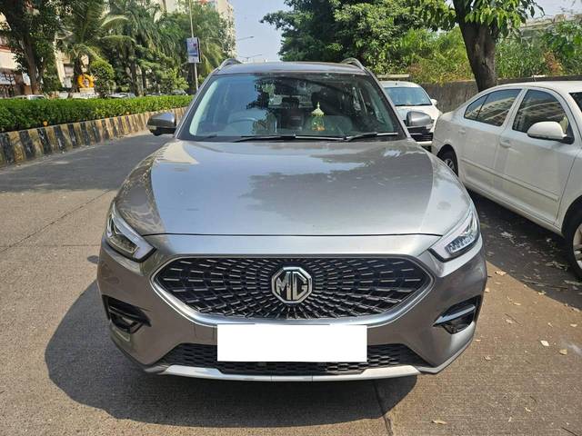 https://images10.gaadi.com/usedcar_image/4206952/original/processed_f33598c311cc5bfa370170fcb4a934f2.jpg?imwidth=6402