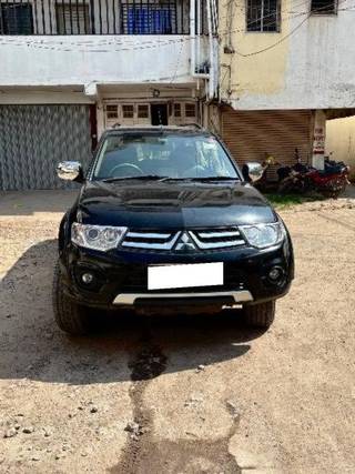 Mitsubishi Pajero Mitsubishi Pajero Sport 4X2 AT