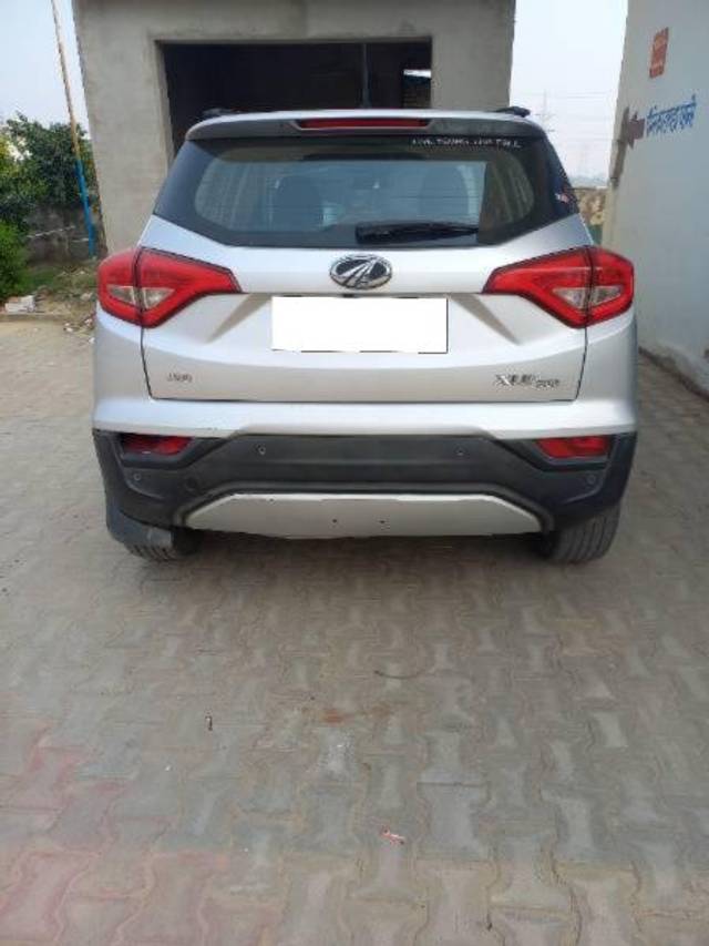 https://images10.gaadi.com/usedcar_image/4206988/original/processed_d5a7690f-a7f8-40ff-bf30-3dd2f3ea3a83.jpg?imwidth=6402