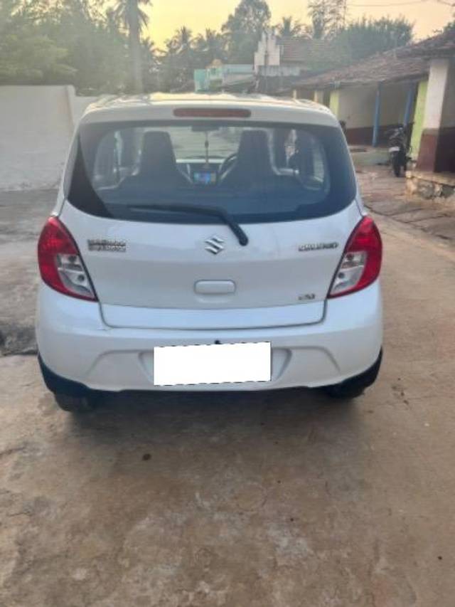 https://images10.gaadi.com/usedcar_image/4207000/original/processed_811ff2d8-1169-44f5-b85a-fc8595a051aa.jpeg?imwidth=6402