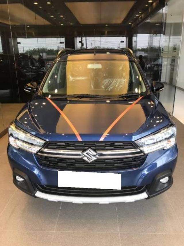 https://images10.gaadi.com/usedcar_image/4207136/original/processed_d7bb04c4-2344-4abc-a26d-27634599a658.jpg?imwidth=6400