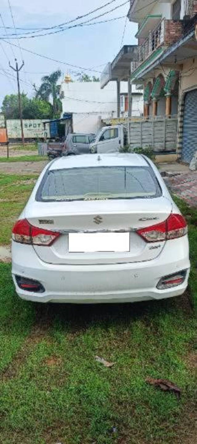 https://images10.gaadi.com/usedcar_image/4207168/original/processed_2270e4a8-4d79-4c39-aa8b-4760ecf31c44.jpg?imwidth=6401