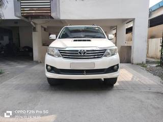 Toyota Fortuner 2011-2016 Toyota Fortuner 4x2 Manual