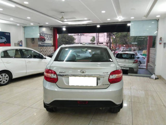 https://images10.gaadi.com/usedcar_image/4207305/original/processed_5a64773f37dcc1558b6cbd13bb5175ea.png?imwidth=6402