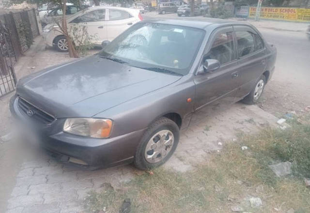 https://images10.gaadi.com/usedcar_image/4207501/original/7e46f52066c674e55b20dae7a6087ce5.jpg?imwidth=6402