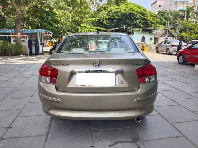 https://images10.gaadi.com/usedcar_image/4207548/original/processed_3c75f29898319f768d6907404f50e403.jpeg?imwidth=6402