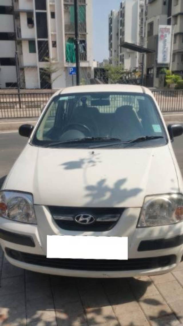 https://images10.gaadi.com/usedcar_image/4207647/original/processed_b509a840-fd54-43f3-a115-714ce7b25f97.jpg?imwidth=6400