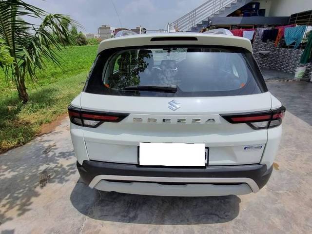 https://images10.gaadi.com/usedcar_image/4207748/original/processed_6b264b56-0705-4d7a-8685-7a0407b5bf58.jpg?imwidth=6402