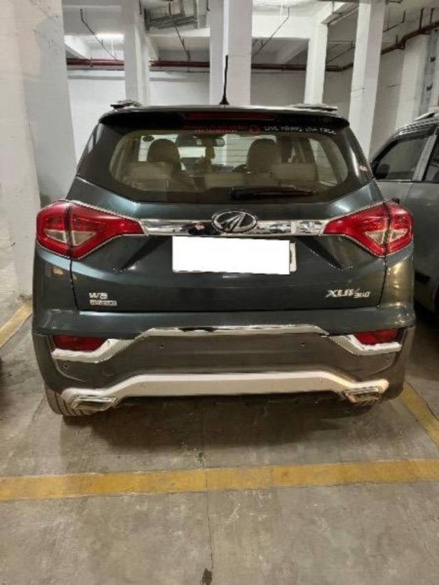 https://images10.gaadi.com/usedcar_image/4207805/original/processed_5d2b397b-a28a-4e22-9f5c-afed5395a03d.jpeg?imwidth=6400