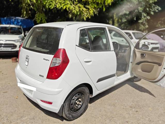 https://images10.gaadi.com/usedcar_image/4207884/original/processed_7d24784c35883629105f71f70f51aac3.jpeg?imwidth=6402