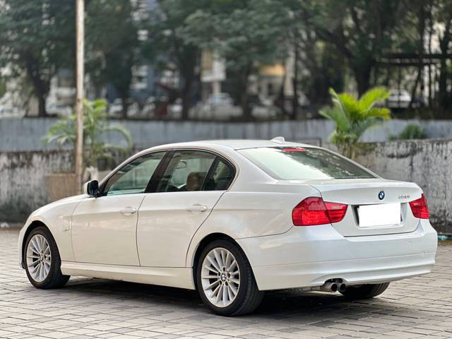 https://images10.gaadi.com/usedcar_image/4207923/original/processed_1a887f4123474a2210fb5967f555190b.jpg?imwidth=6402