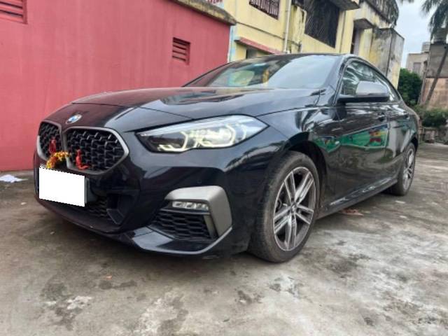 https://images10.gaadi.com/usedcar_image/4207948/original/processed_c8dbac96-b1f3-4bbb-a51d-9181ca867182.jpeg?imwidth=6400