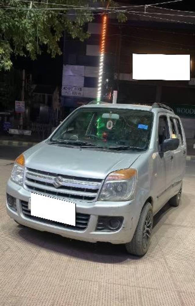 https://images10.gaadi.com/usedcar_image/4208040/original/processed_3dd00f82-de50-49d4-badd-95170177fc3e.JPG?imwidth=6400