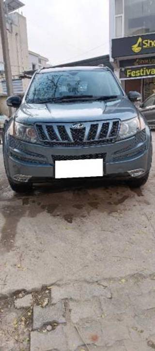 Mahindra XUV500 2011-2015 Mahindra XUV500 W8 4WD