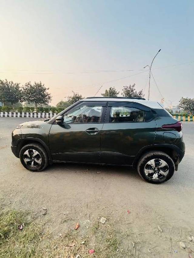 https://images10.gaadi.com/usedcar_image/4208166/original/e49e06824ad7c72763bfd6cdcbc564d6.jpg?imwidth=6402