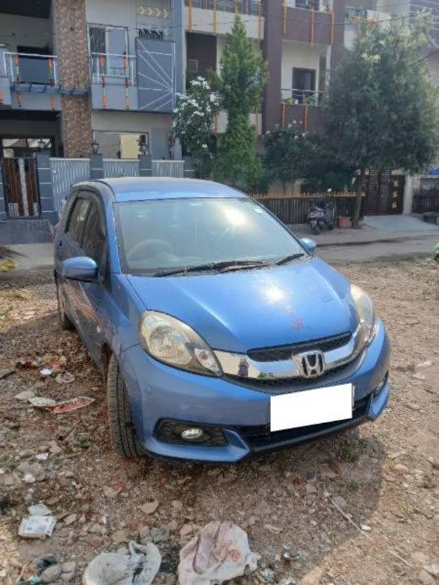 https://images10.gaadi.com/usedcar_image/4208170/original/processed_ab604c69-367b-4e9e-9cda-d0ddc1977ecb.jpg?imwidth=6400