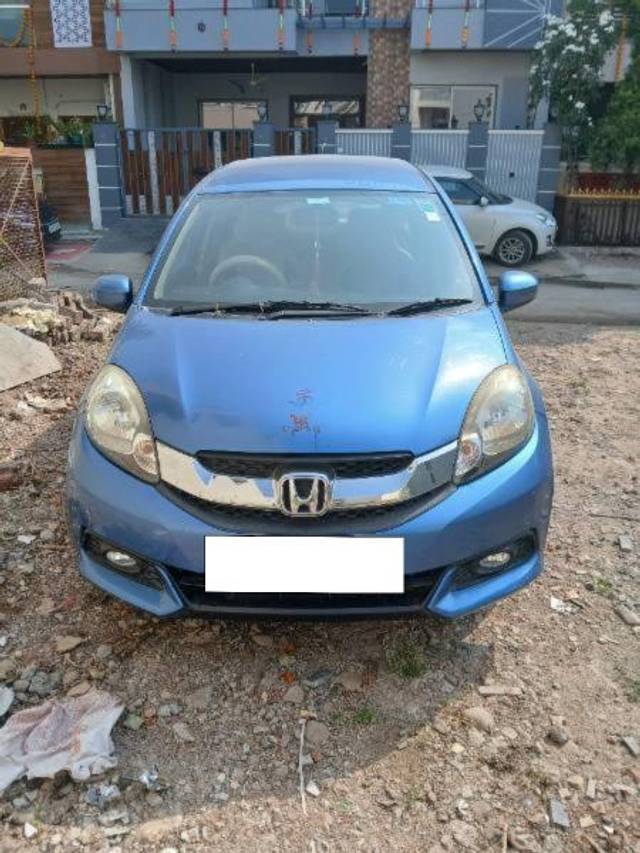 https://images10.gaadi.com/usedcar_image/4208170/original/processed_f6a99f03-557d-4ad4-9833-82757c7905ef.jpg?imwidth=6402