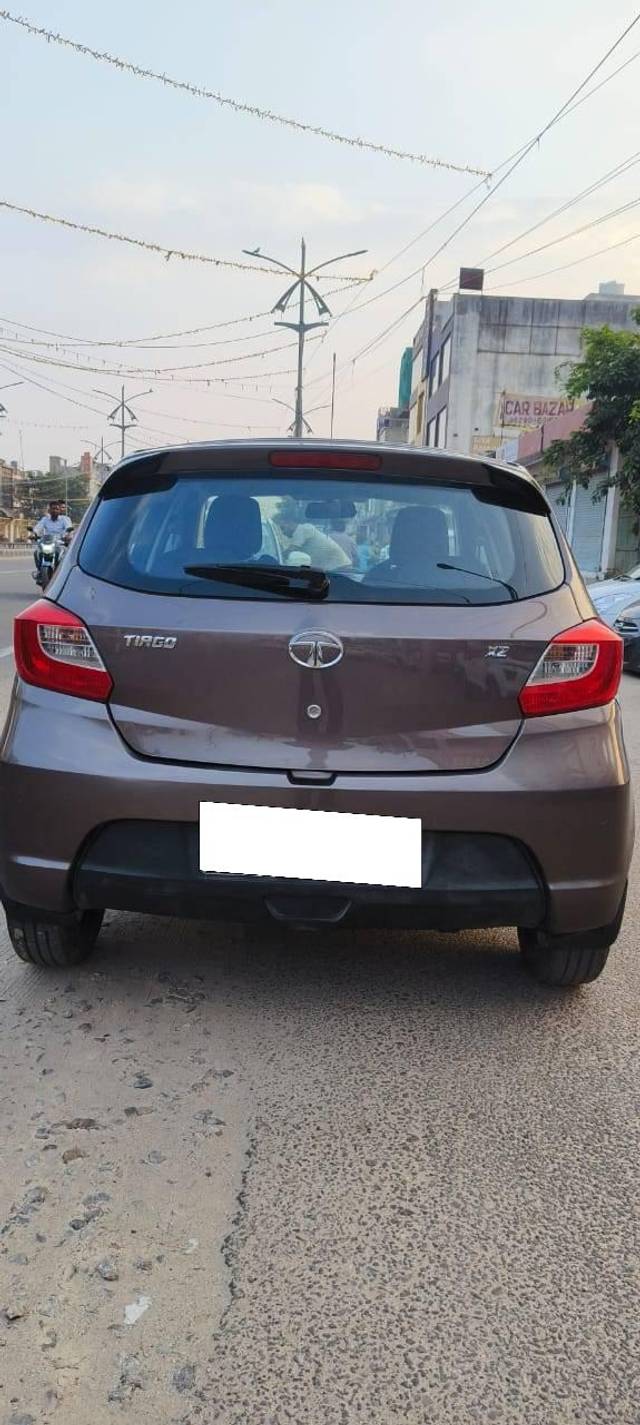 https://images10.gaadi.com/usedcar_image/4208182/original/processed_c3fd4ab07bb62f8146d54f049bc48e2a.jpg?imwidth=6402