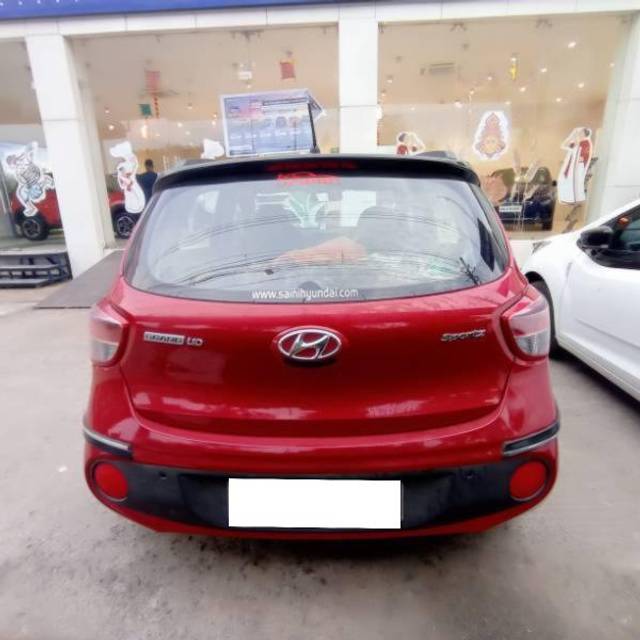 https://images10.gaadi.com/usedcar_image/4208199/original/processed_2c43a6ec-1c08-4405-8cc3-27cb31f74435.jpg?imwidth=6401