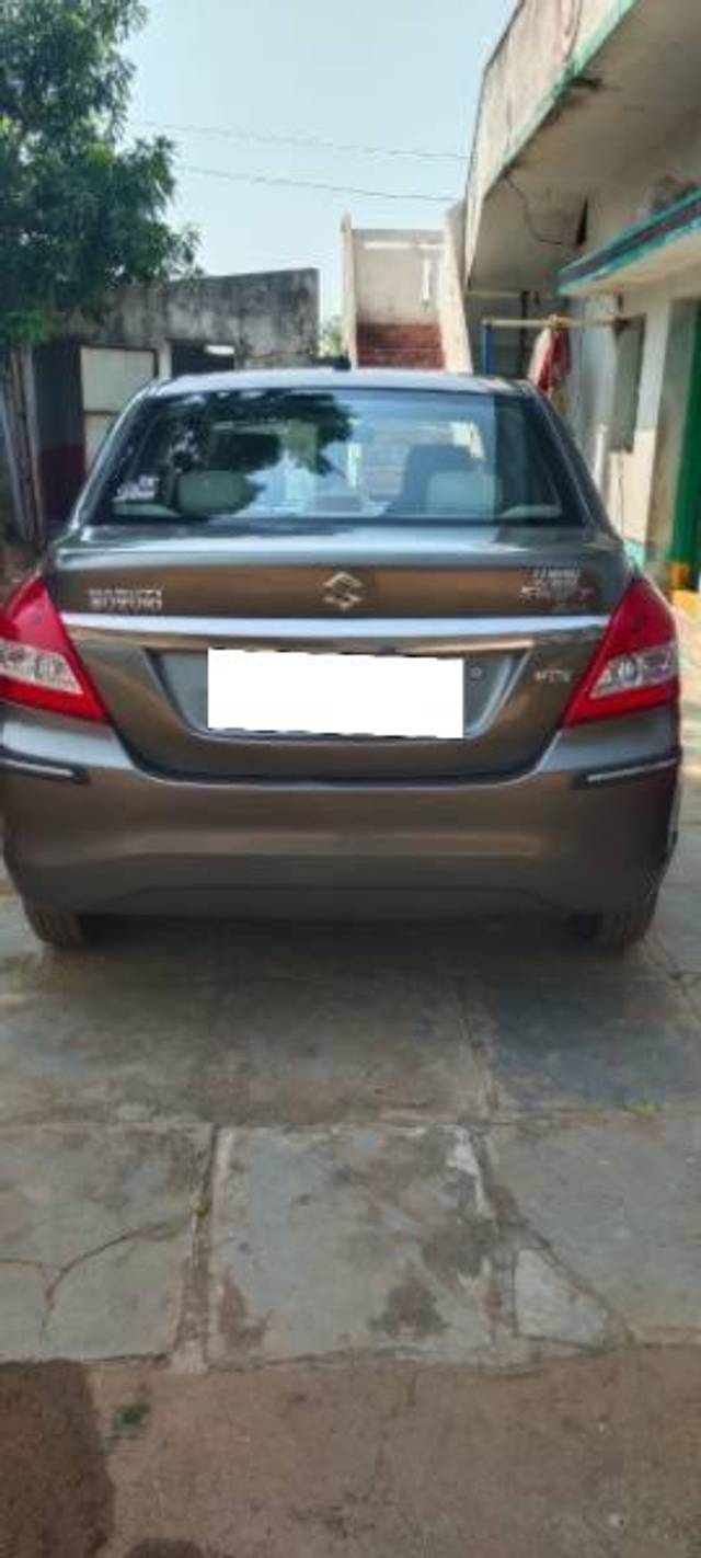 https://images10.gaadi.com/usedcar_image/4208234/original/processed_773bade5-118e-4482-900e-9d626e378dab.jpg?imwidth=6402