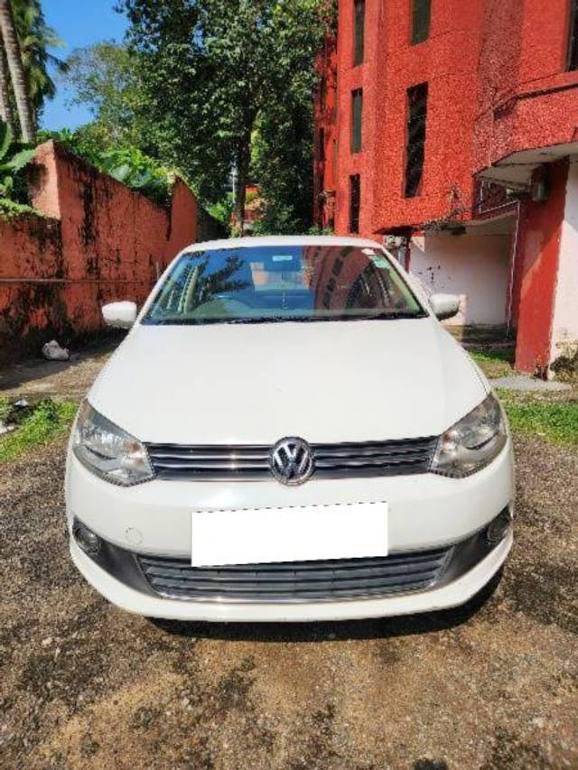 https://images10.gaadi.com/usedcar_image/4208392/original/processed_53ea8c13-2295-484c-81e0-547095492bb8.jpeg?imwidth=6400