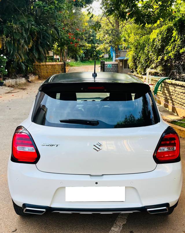 https://images10.gaadi.com/usedcar_image/4208507/original/processed_2580d98b8d4e7f1f61da9f3473172543.jpg?imwidth=6401