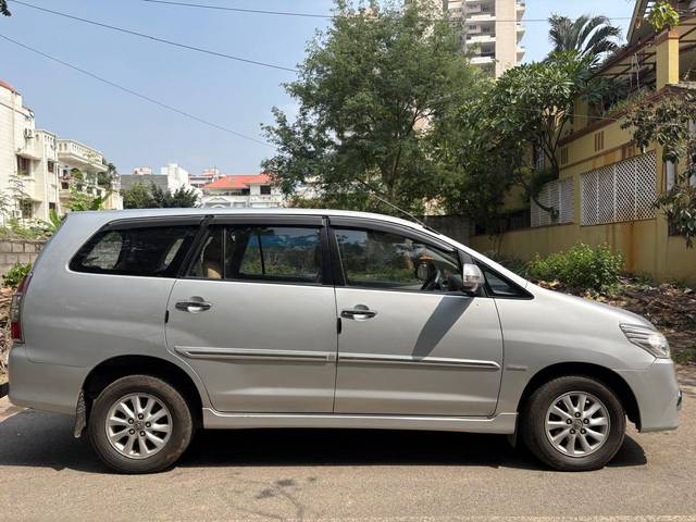 https://images10.gaadi.com/usedcar_image/4208552/original/6e162054588d8646a77ceb33f11bd4d5.jpg?imwidth=6401