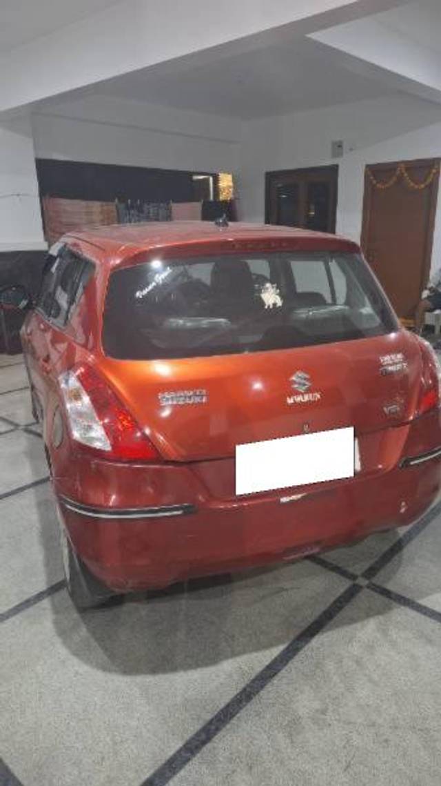 https://images10.gaadi.com/usedcar_image/4208701/original/processed_895ca638-32d8-43d7-b37d-66c659b73212.jpg?imwidth=6402