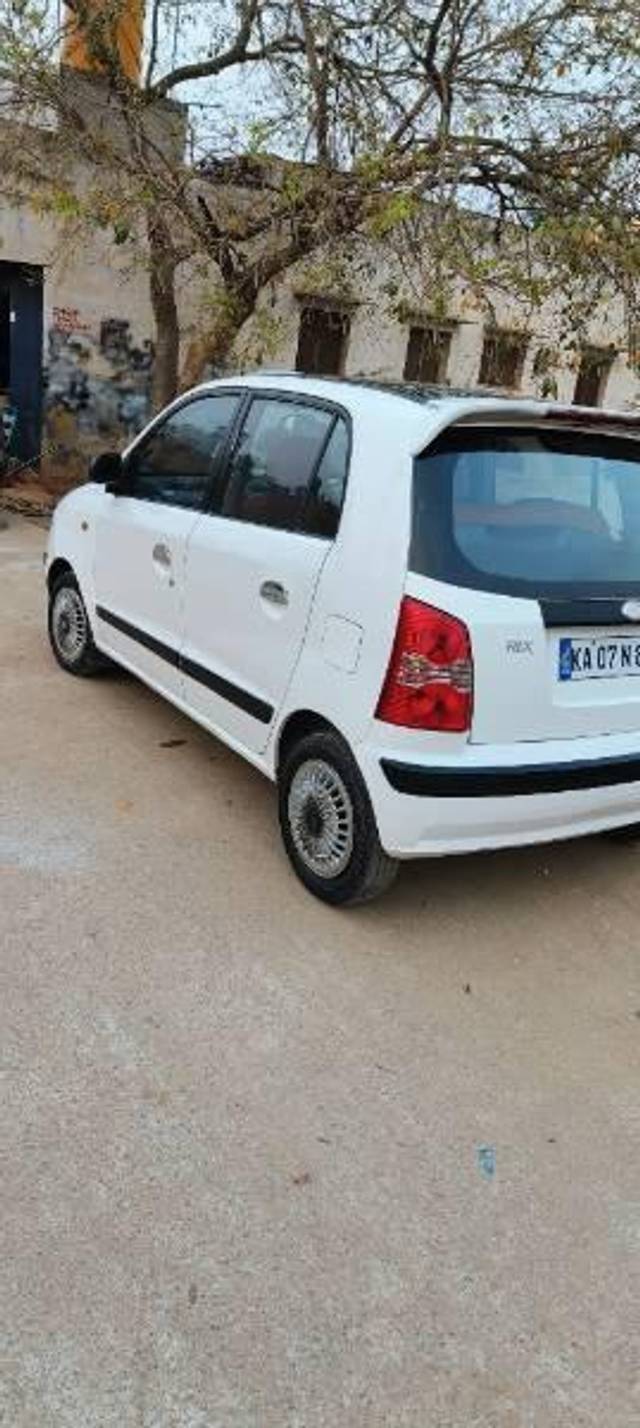 https://images10.gaadi.com/usedcar_image/4208715/original/processed_f628be0f-61f1-4479-b2a2-d79715243099.jpg?imwidth=6402